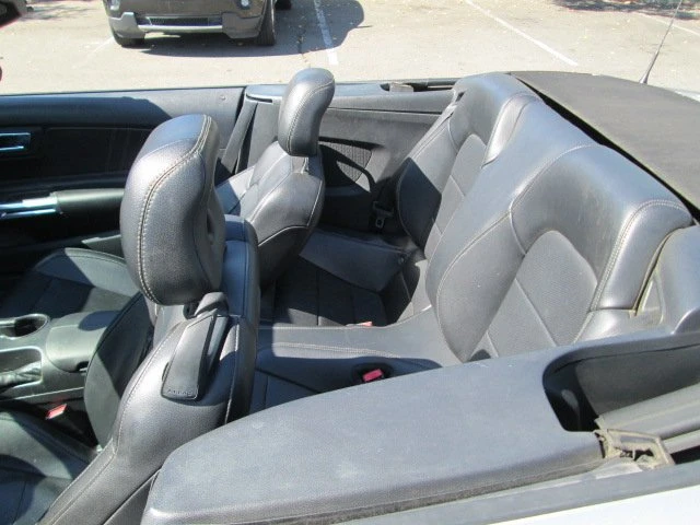 2015 Ford S550 Mustang - Image 13 of 16
