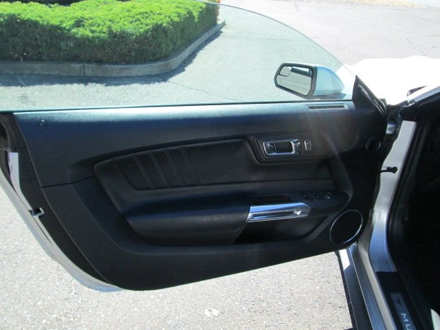 2015 Ford S550 Mustang - Image 10 of 16