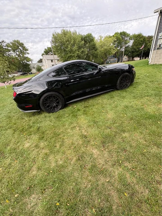 2015 Ford S550 Mustang - Image 2 of 13