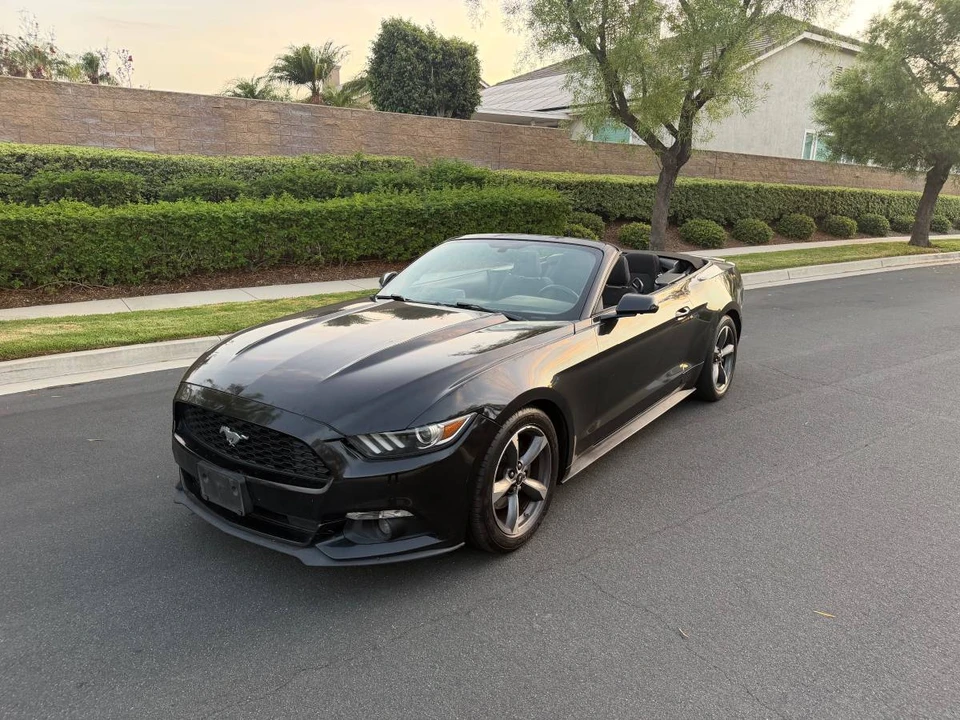 2015 Ford S550 Mustang - Image 2 of 20