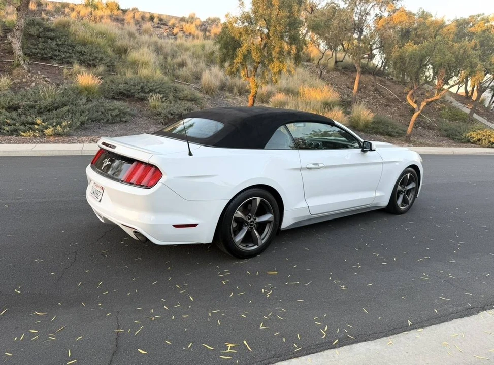 2015 Ford S550 Mustang - Image 10 of 20
