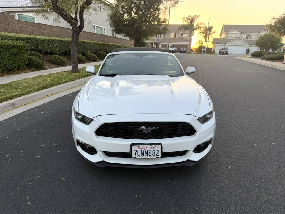 2015 Ford S550 Mustang - Image 2 of 20