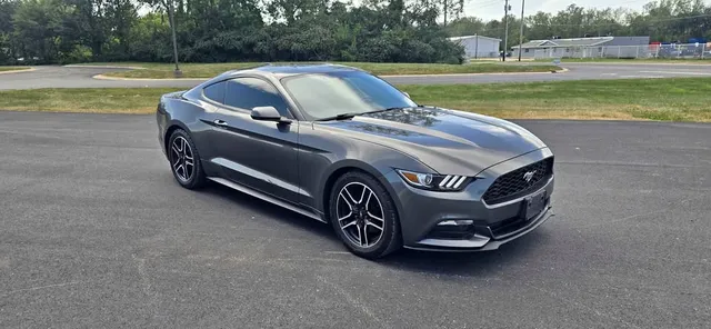 2015 Ford Mustang V6 Coupe 2D