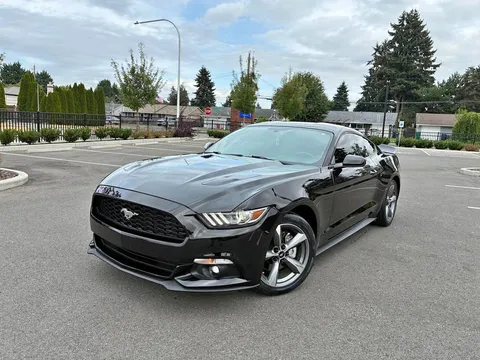 2015 Ford Mustang V6 Coupe 2D