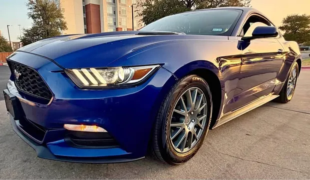 2015 Ford Mustang V6 Coupe 2D