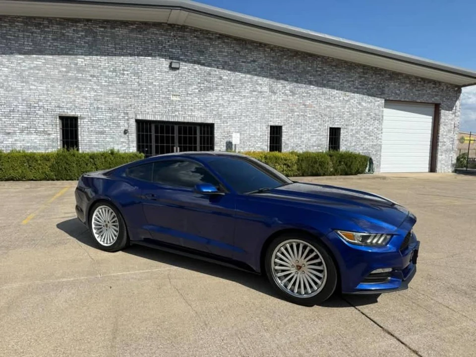 2015 Ford S550 Mustang - Image 2 of 23