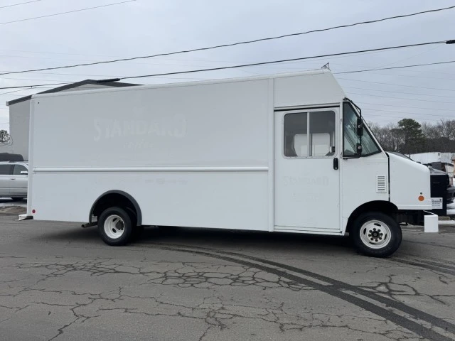 2015 Ford Econoline Van - Image 4 of 13