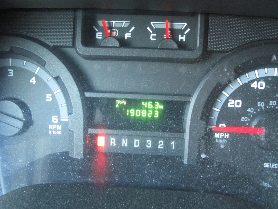 2015 Ford Econoline Van - Image 20 of 21