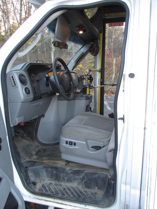 2015 Ford Econoline Van - Image 10 of 21