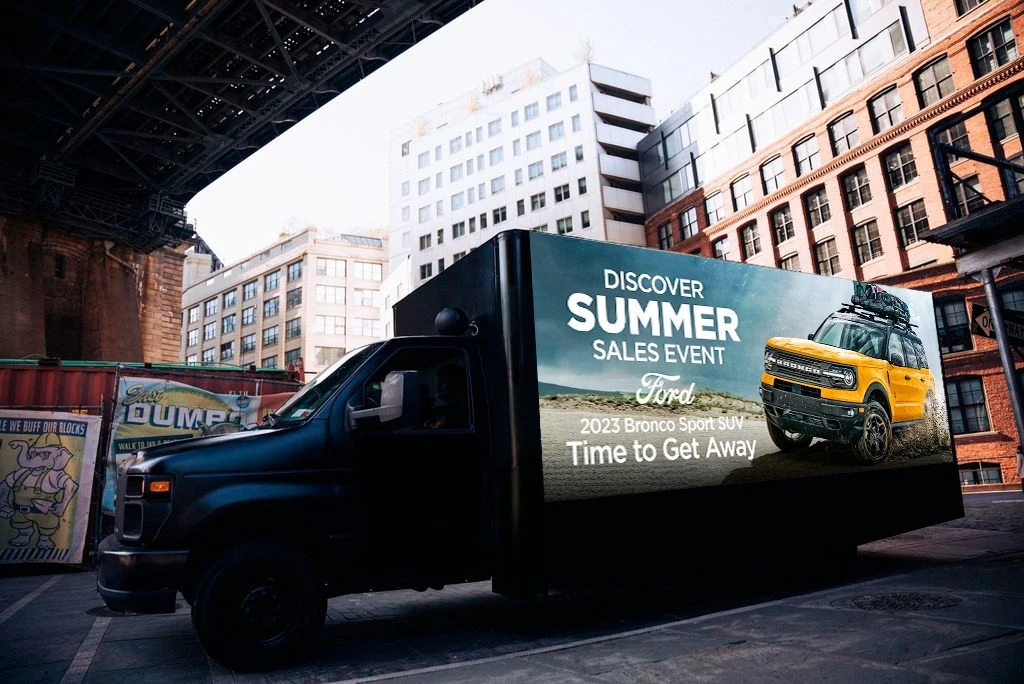 2015 Ford Econoline Van - Image 3 of 8