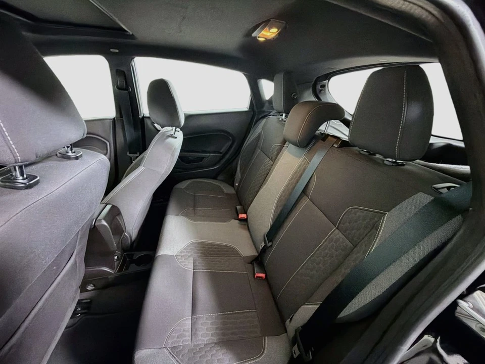 2015 Ford Fiesta - Image 22 of 27