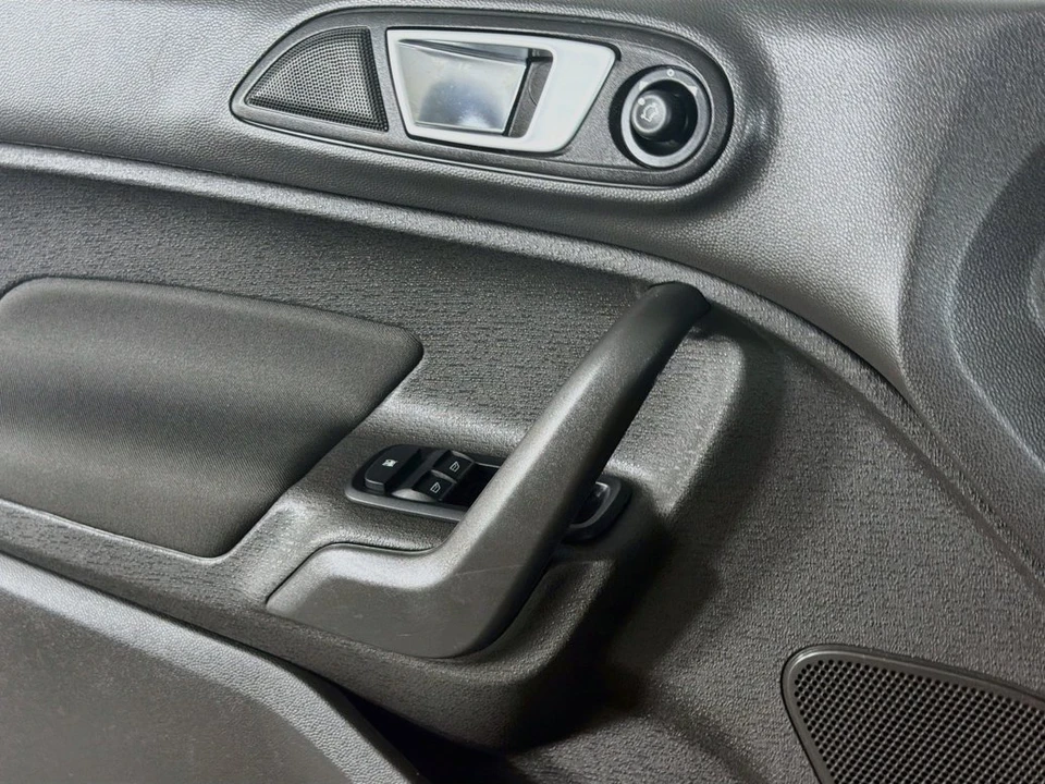2015 Ford Fiesta - Image 12 of 27