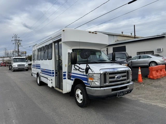 2015 Ford Econoline Van - Image 3 of 14