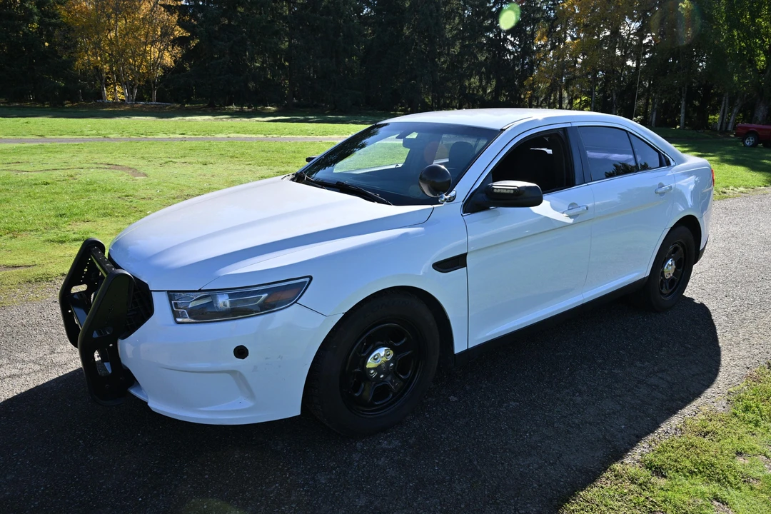 2015 Ford Taurus 6th Gen - Image 8 of 31