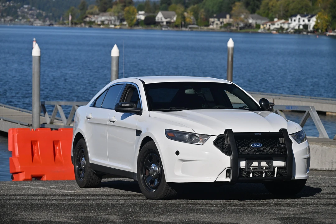 2015 Ford Taurus 6th Gen - Image 14 of 31