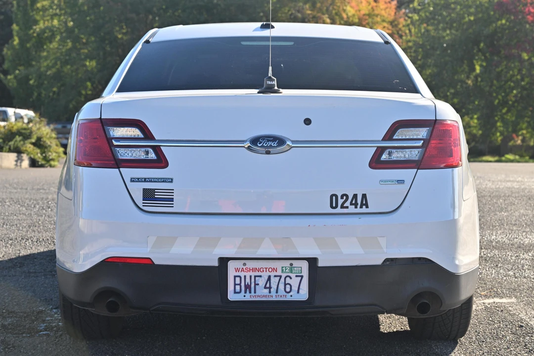2015 Ford Taurus 6th Gen - Image 5 of 31