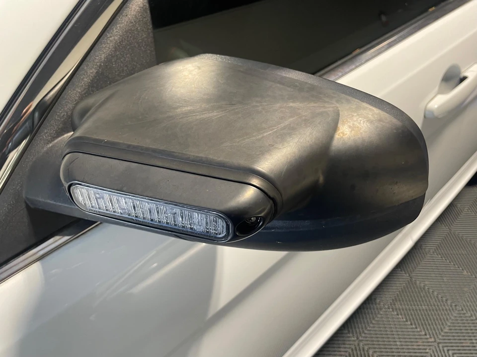 2015 Ford Taurus 6th Gen - Image 24 of 31