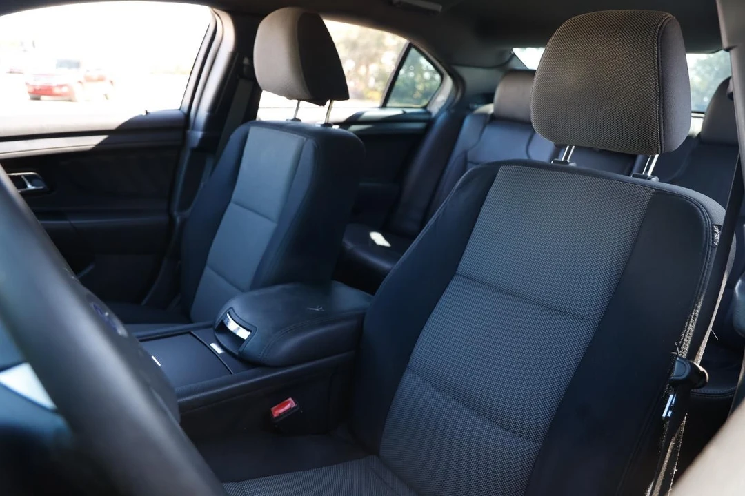 2015 Ford Taurus 6th Gen - Image 6 of 21