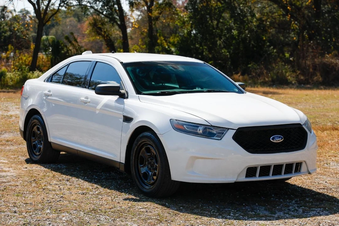 2015 Ford Taurus 6th Gen - Image 15 of 21