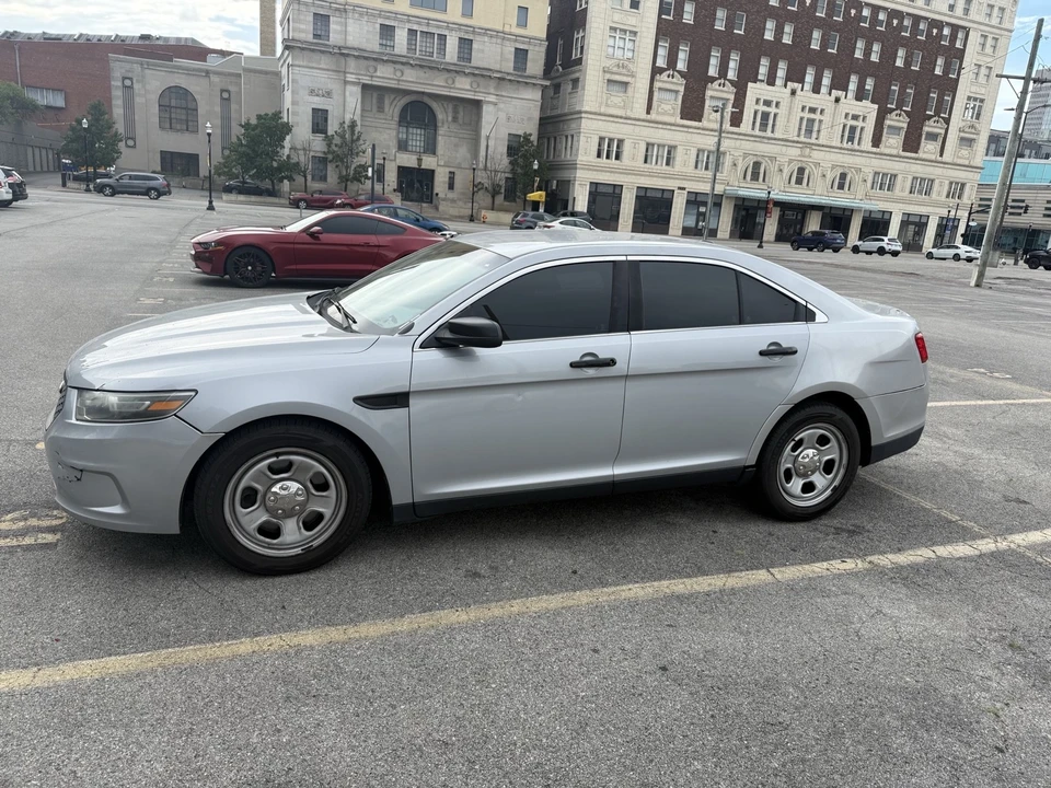 2015 Ford Taurus - Image 4 of 17