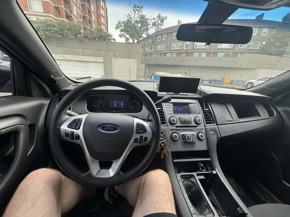 2015 Ford Taurus - Image 13 of 17