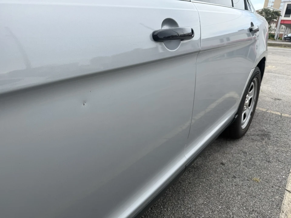 2015 Ford Taurus - Image 10 of 17