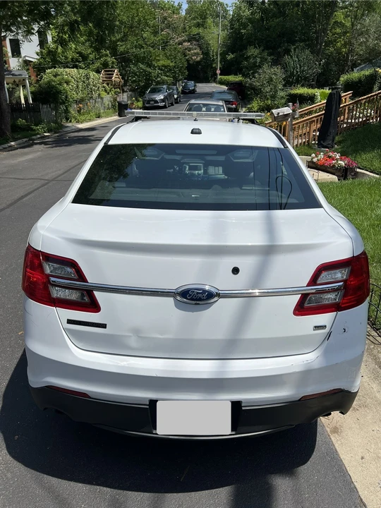 2015 Ford Taurus 6th Gen - Image 24 of 31