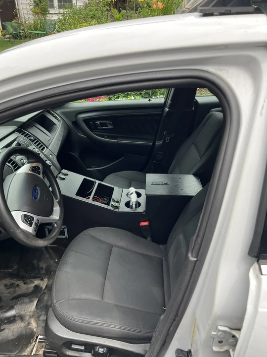2015 Ford Taurus 6th Gen - Image 31 of 31