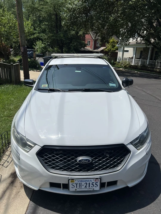 2015 Ford Taurus 6th Gen - Image 14 of 31