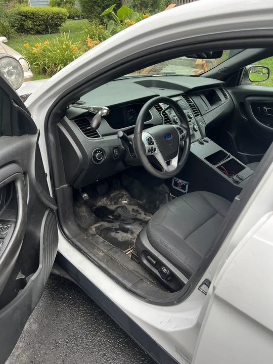 2015 Ford Taurus 6th Gen - Image 8 of 31