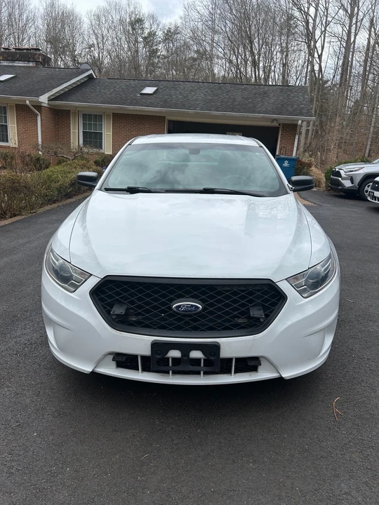 2015 Ford Taurus 6th Gen - Image 2 of 12