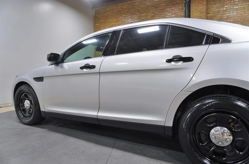 2015 Ford Taurus 6th Gen - Image 19 of 21