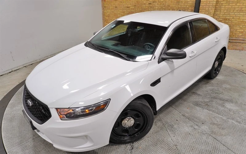 2015 Ford Taurus 6th Gen - Image 2 of 12