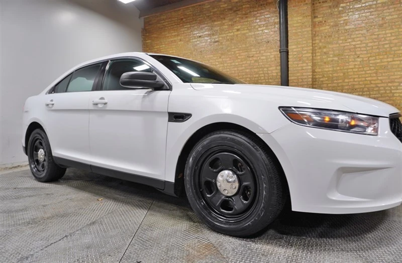 2015 Ford Taurus 6th Gen - Image 8 of 12