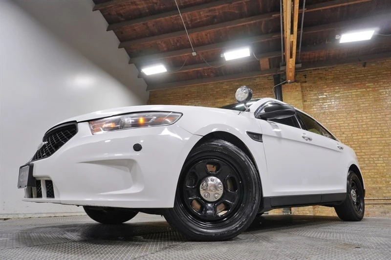 2015 Ford Taurus 6th Gen - Image 3 of 12