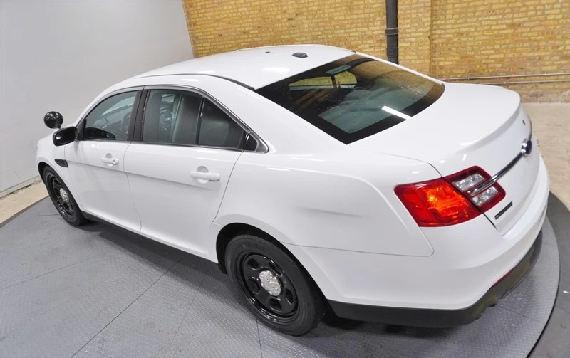2015 Ford Taurus 6th Gen - Image 17 of 21
