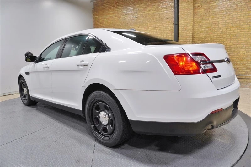 2015 Ford Taurus 6th Gen - Image 16 of 21