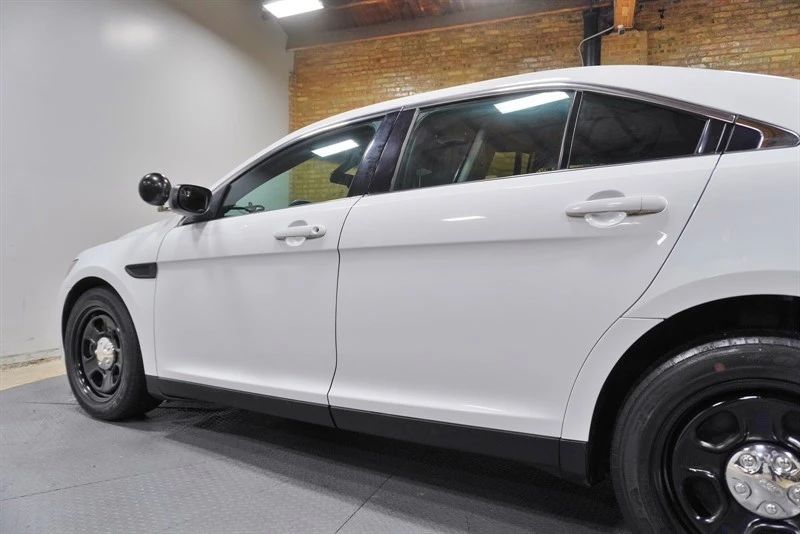 2015 Ford Taurus 6th Gen - Image 19 of 21