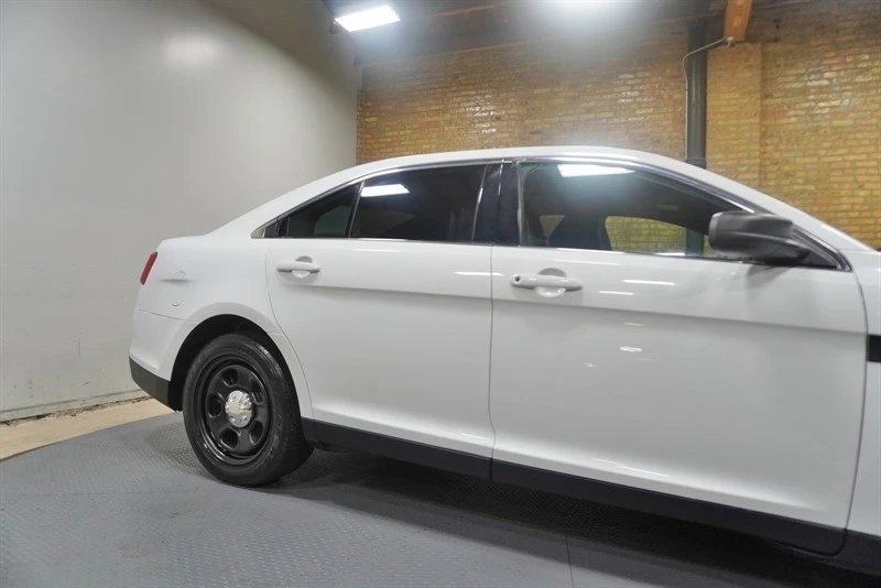 2015 Ford Taurus 6th Gen - Image 9 of 21