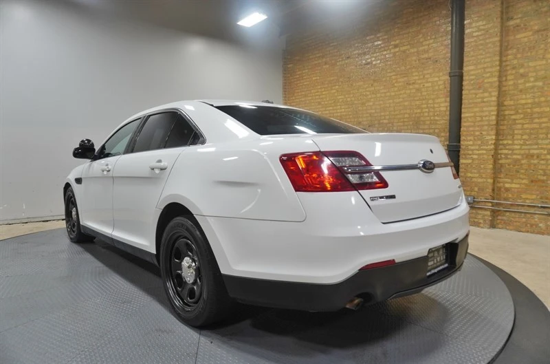2015 Ford Taurus 6th Gen - Image 15 of 21