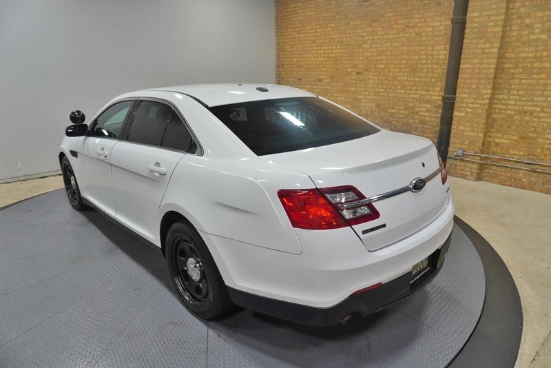 2015 Ford Taurus 6th Gen - Image 16 of 21