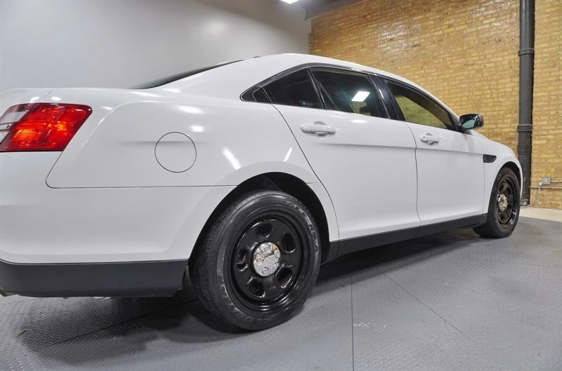 2015 Ford Taurus 6th Gen - Image 12 of 31