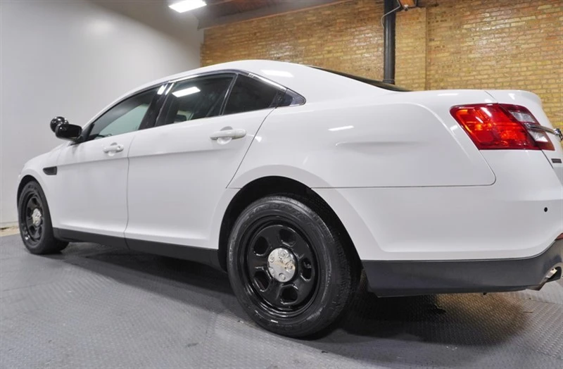 2015 Ford Taurus 6th Gen - Image 18 of 31
