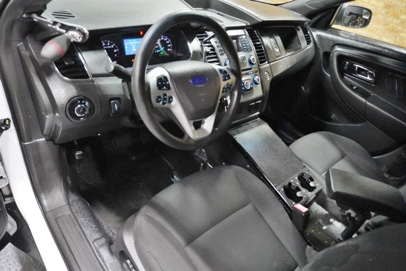 2015 Ford Taurus 6th Gen - Image 22 of 31