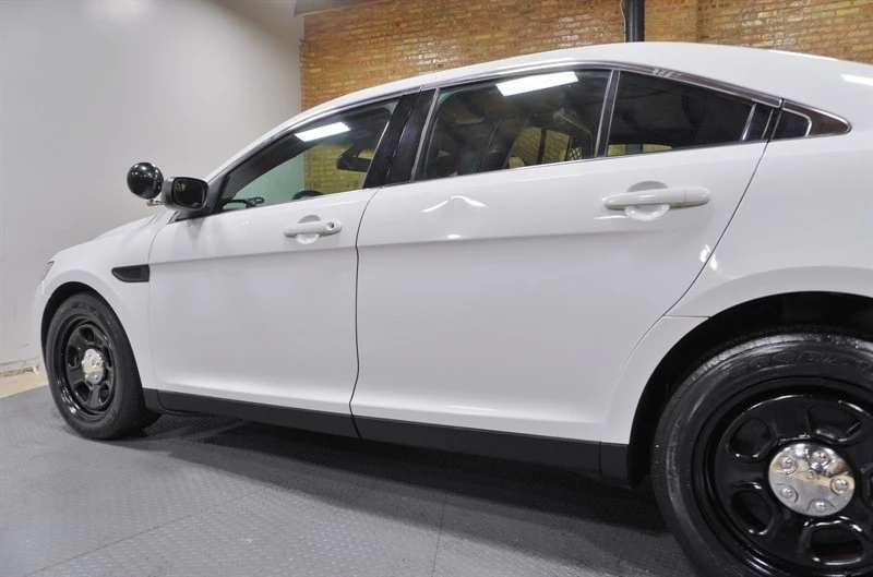2015 Ford Taurus 6th Gen - Image 19 of 31