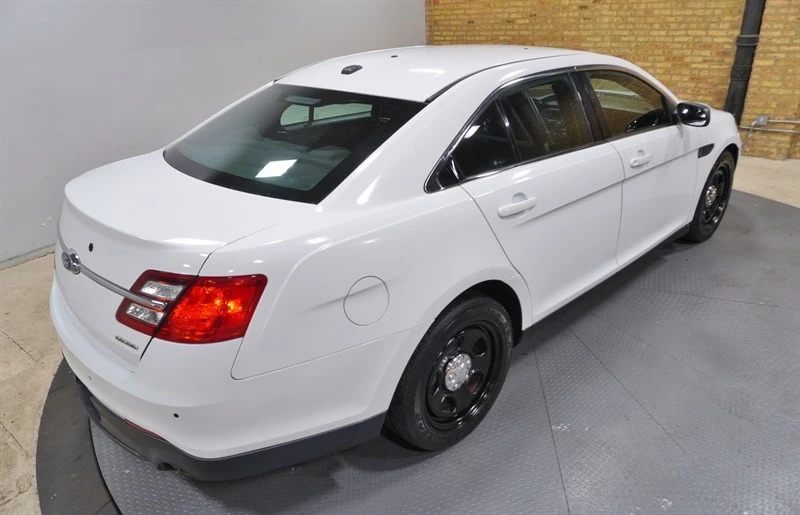 2015 Ford Taurus 6th Gen - Image 11 of 31