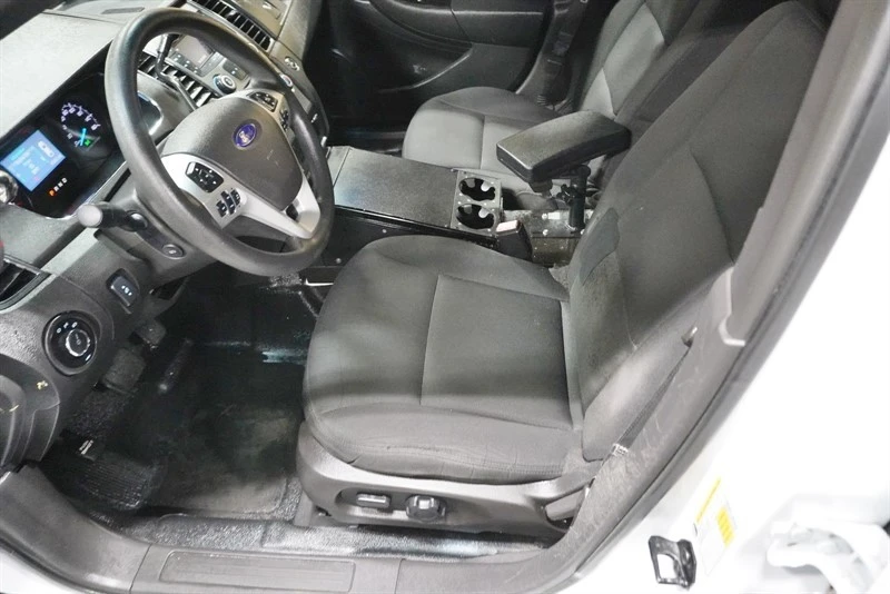 2015 Ford Taurus 6th Gen - Image 24 of 31