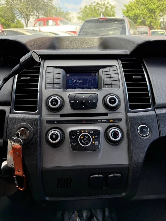 2015 Ford Taurus 6th Gen - Image 21 of 21