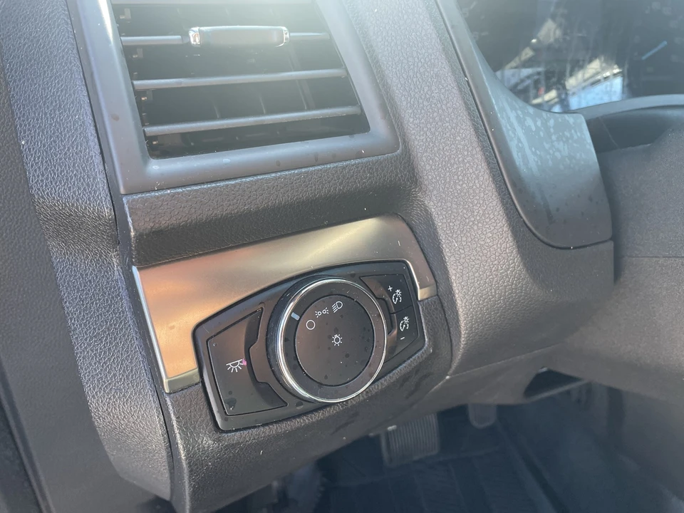 2015 Ford Explorer 5th Gen - Image 20 of 21