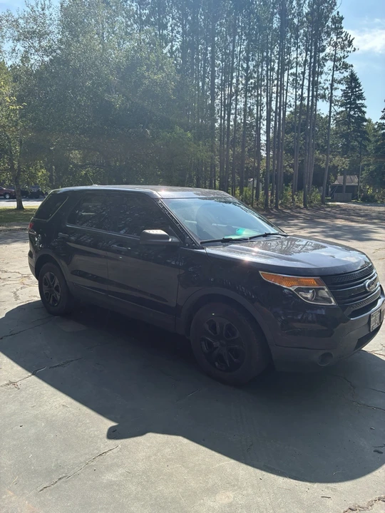 2015 Ford Explorer 5th Gen - Image 2 of 9